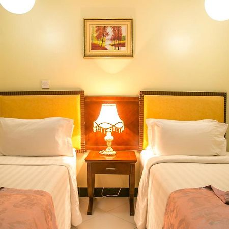 Kebbys Hotel Dar es Salaam Luaran gambar