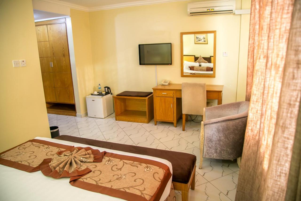 Kebbys Hotel Dar es Salaam Luaran gambar